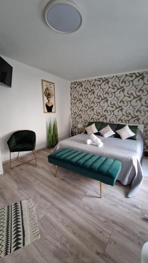 סופרון Anida Holiday Home מראה חיצוני תמונה