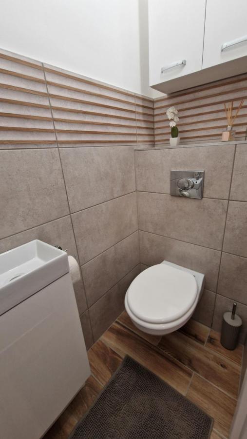 סופרון Anida Holiday Home מראה חיצוני תמונה