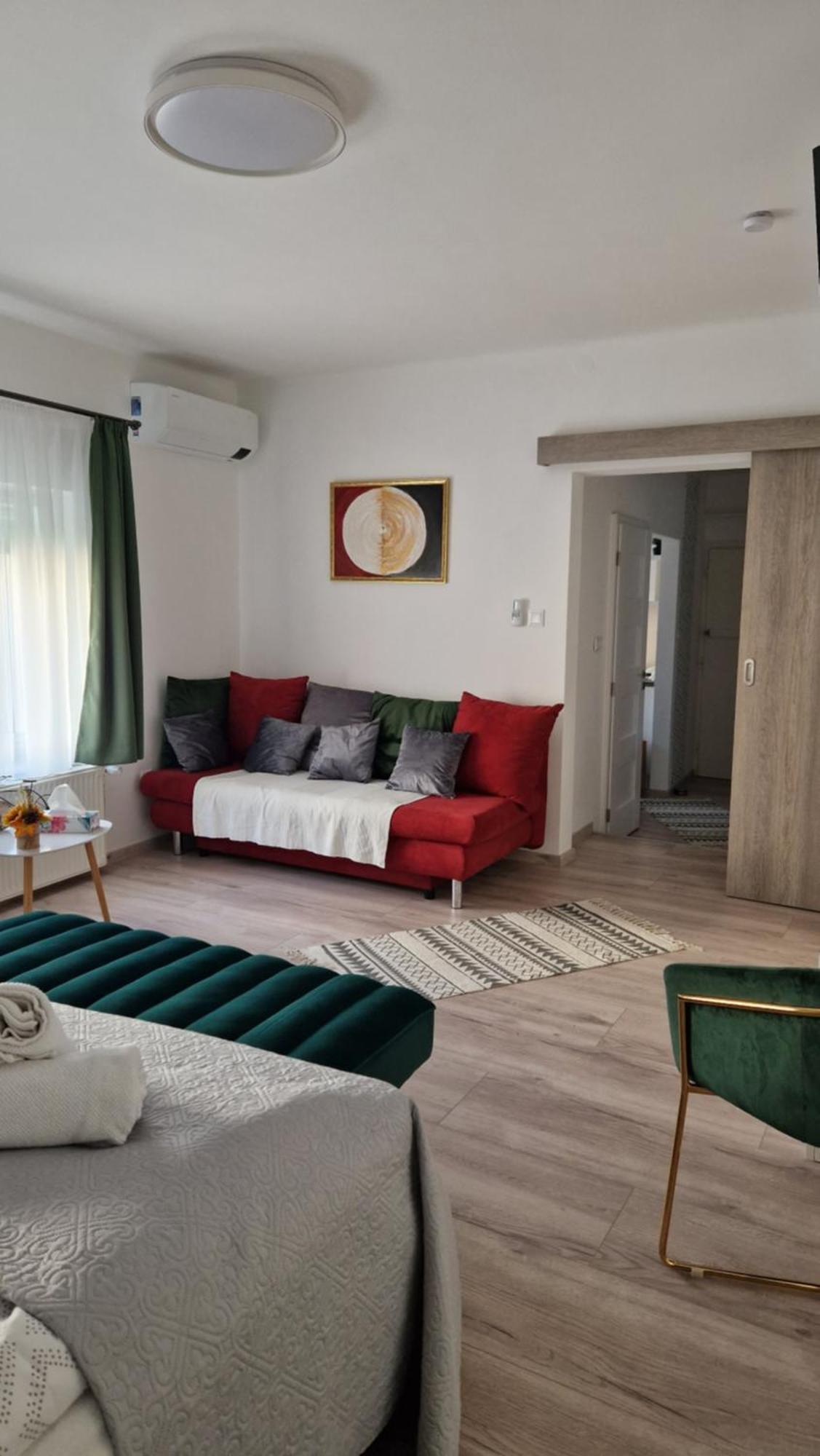 סופרון Anida Holiday Home מראה חיצוני תמונה